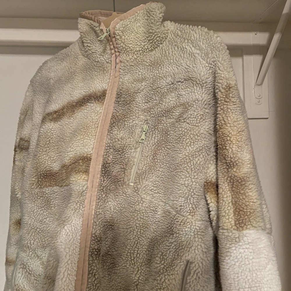 John Elliott ‘22 fleece